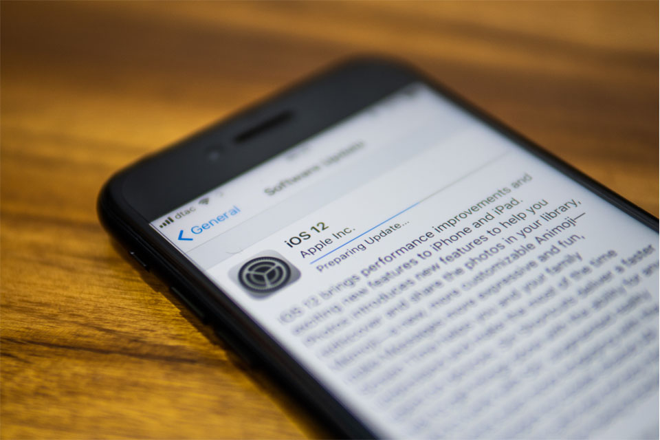 iOS 12 software update information