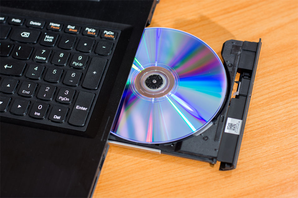 macbook pro redukujący błąd DVD